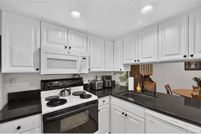 810 Hunters Court, Brandon, FL 33511 - Photo 19