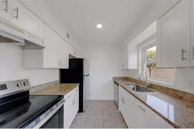 9218 Tudor Drive #P101, Tampa, FL 33615 - Photo 9