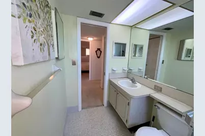 4650 Cove Circle #UNIT 311, Saint Petersburg, FL 33708 - Photo 13