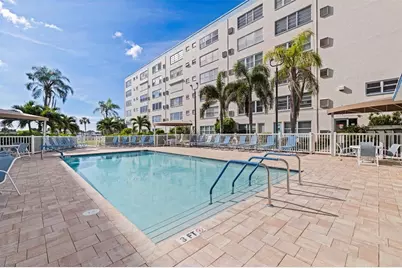 2960 59th Street #215, Gulfport, FL 33707 - Photo 3
