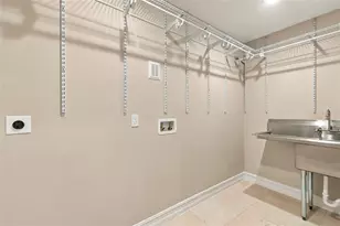 3905 Fontainebleau Dr, Tampa, FL 33634 - Photo 51