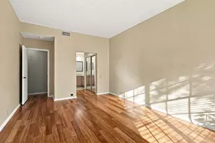 301 Los Prados Dr, Safety Harbor, FL 34695 - Photo 13