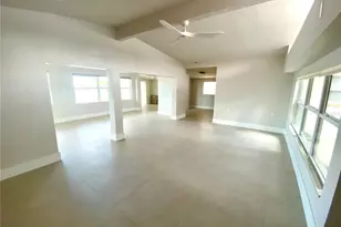 11440 4th St E, Treasure Island, FL 33706 - Photo 5