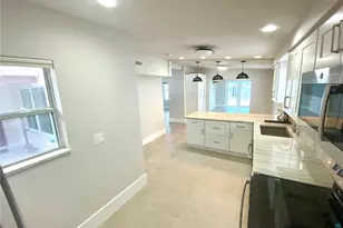 11440 4th St E, Treasure Island, FL 33706 - Photo 15