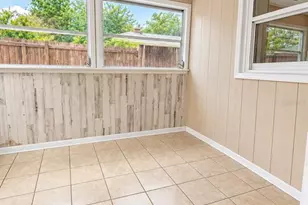 109 W Grapefruit Cir, Clearwater, FL 33759 - Photo 21