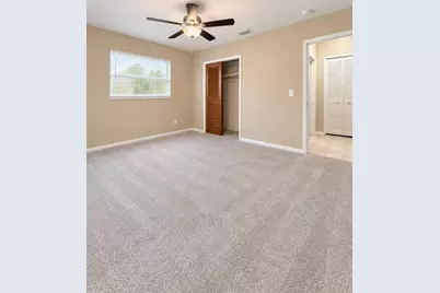 109 W Grapefruit Circle, Clearwater, FL 33759 - Photo 15
