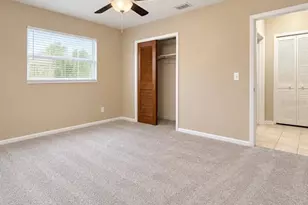 109 W Grapefruit Cir, Clearwater, FL 33759 - Photo 15
