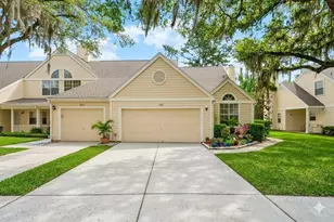 3612 Pine Knot Dr, Valrico, FL 33596 - Photo 1