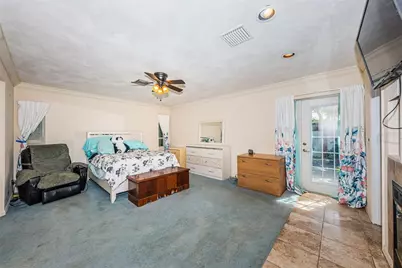499 Jewel Court, Belleair Bluffs, FL 33770 - Photo 11