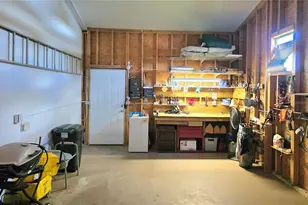 37321 Eileen Ave, Zephyrhills, FL 33542 - Photo 35