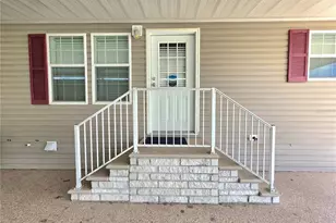 37321 Eileen Ave, Zephyrhills, FL 33542 - Photo 5