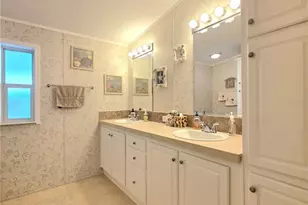 37321 Eileen Ave, Zephyrhills, FL 33542 - Photo 27