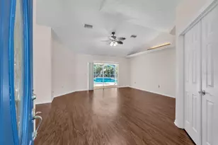 4008 Eagles Nest Dr, Valrico, FL 33596 - Photo 5