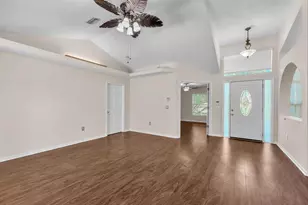 4008 Eagles Nest Dr, Valrico, FL 33596 - Photo 7