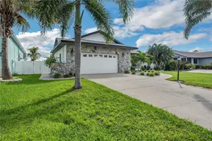 743 Kingston Ct, Apollo Beach, FL 33572 - Photo 53