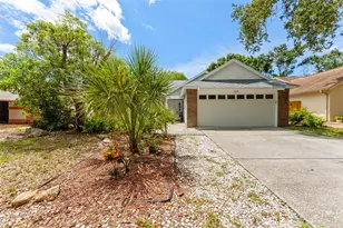 1435 Club Dr, Tarpon Springs, FL 34689 - Photo 3