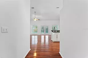 1435 Club Dr, Tarpon Springs, FL 34689 - Photo 5