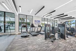 301 1st St S, Saint Petersburg, FL 33701 - Photo 25