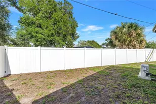 7599 Meadowlawn Dr N, Saint Petersburg, FL 33702 - Photo 41