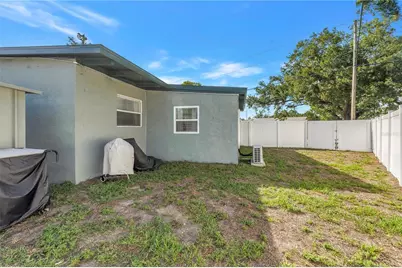 7599 Meadowlawn Drive N, Saint Petersburg, FL 33702 - Photo 39