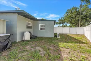 7599 Meadowlawn Dr N, Saint Petersburg, FL 33702 - Photo 39