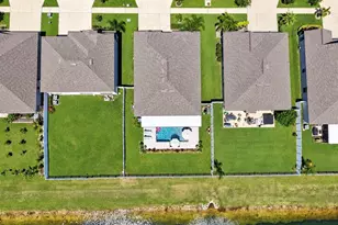 236 Rain Berry Ave, Ruskin, FL 33570 - Photo 45