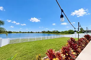 236 Rain Berry Ave, Ruskin, FL 33570 - Photo 41