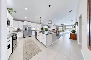 236 Rain Berry Ave, Ruskin, FL 33570 - Photo 13