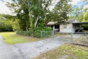 6464 Arbutus Ave, Weeki Wachee, FL 34607 - Photo 11
