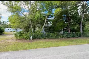 6464 Arbutus Ave, Weeki Wachee, FL 34607 - Photo 7