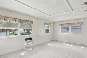 800 Chesapeake Dr, Tarpon Springs, FL 34689 - Photo 23