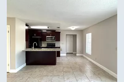 606 Sandy Creek Drive, Brandon, FL 33511 - Photo 3