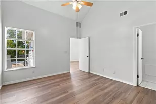 12291 Armenia Gables Cir, Tampa, FL 33612 - Photo 13
