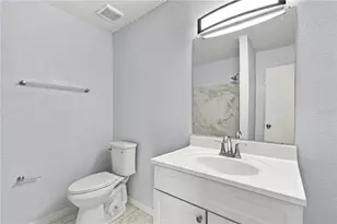 12291 Armenia Gables Cir, Tampa, FL 33612 - Photo 17