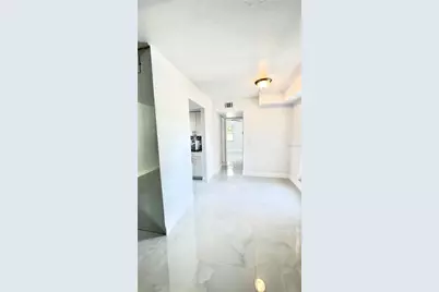 4611 W North B Street #228, Tampa, FL 33609 - Photo 3