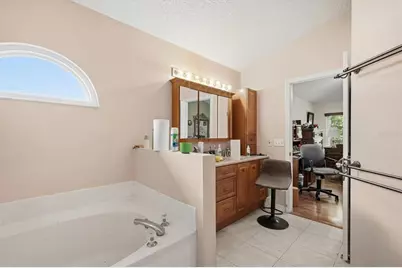 10271 Oasis Palm Dr, Tampa, FL 33615 - Photo 19