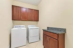 704 Chipper Dr, Sun City Center, FL 33573 - Photo 29