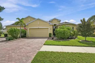 704 Chipper Dr, Sun City Center, FL 33573 - Photo 39