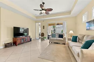704 Chipper Dr, Sun City Center, FL 33573 - Photo 5
