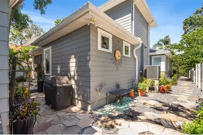 602 29th Avenue N, Saint Petersburg, FL 33704 - Photo 37