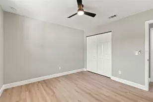 13918 Briardale Ln, Tampa, FL 33618 - Photo 49