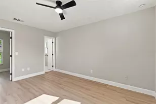 13918 Briardale Ln, Tampa, FL 33618 - Photo 37