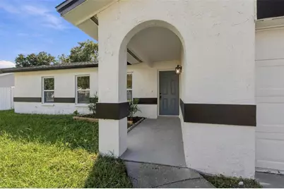 13918 Briardale Lane, Tampa, FL 33618 - Photo 5