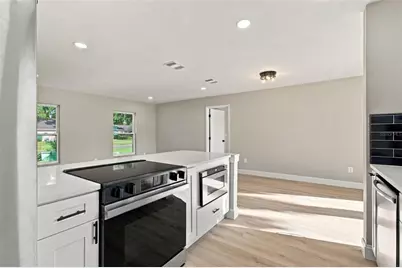 13918 Briardale Lane, Tampa, FL 33618 - Photo 27