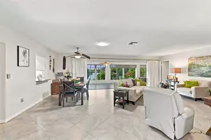 211 Stoneham Dr, Sun City Center, FL 33573 - Photo 11