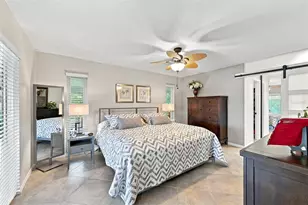 211 Stoneham Dr, Sun City Center, FL 33573 - Photo 31