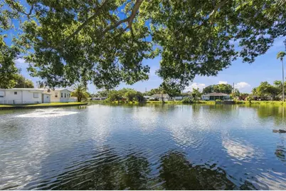 980 7th Street NW #1A, Largo, FL 33770 - Photo 41