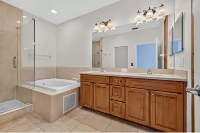 135 49th Avenue N, Saint Petersburg, FL 33703 - Photo 17