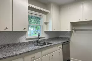 303 S Audubon Ave, Tampa, FL 33609 - Photo 7