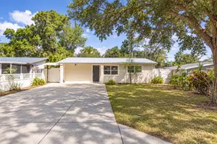 7205 51st Ave N, Saint Petersburg, FL 33709 - Photo 1